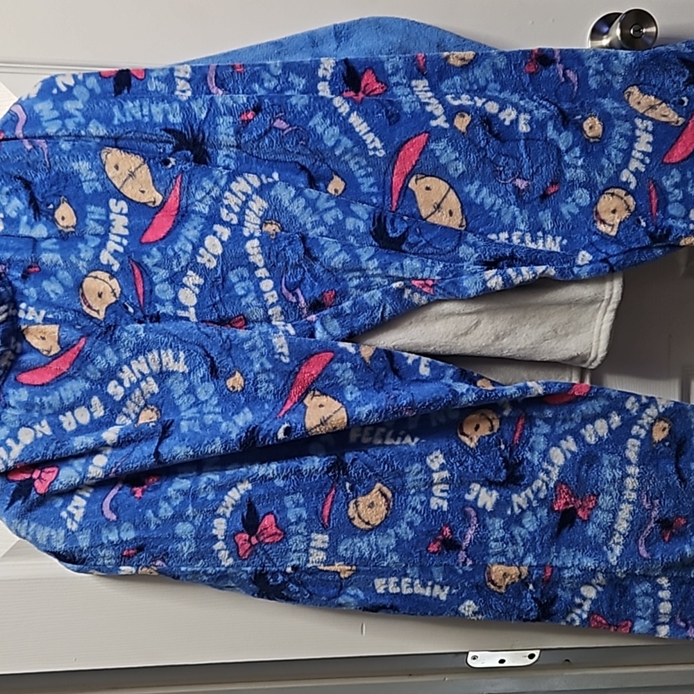 Disney Eyore sleepwear - Picture 4 of 4